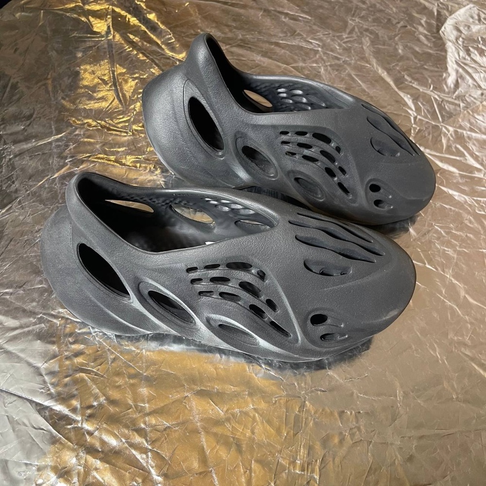 Adidas Yeezy Foam Runner